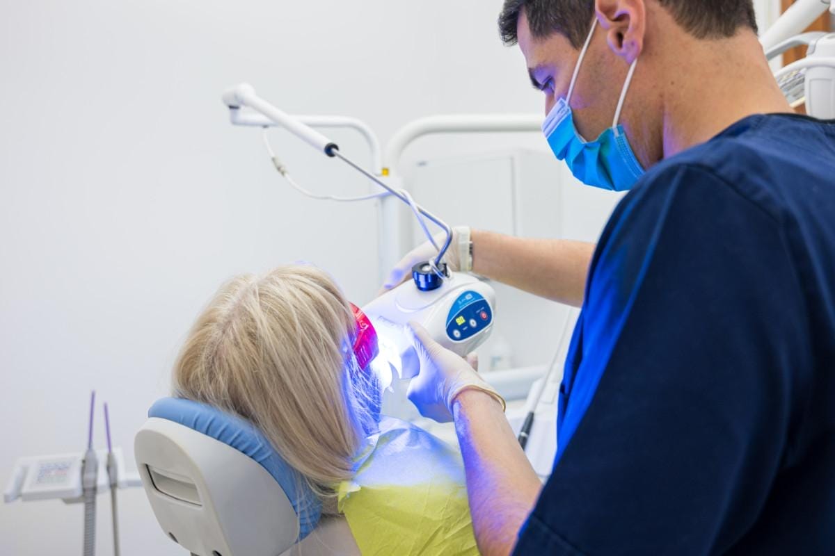 sbiancamento denti padova